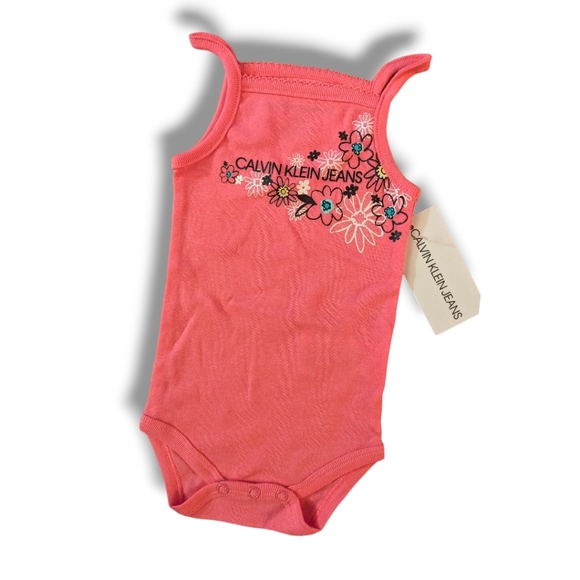 Calvin Klein Girls 0-3m Pink Floral Graphic Onesie - Picture 1 of 4